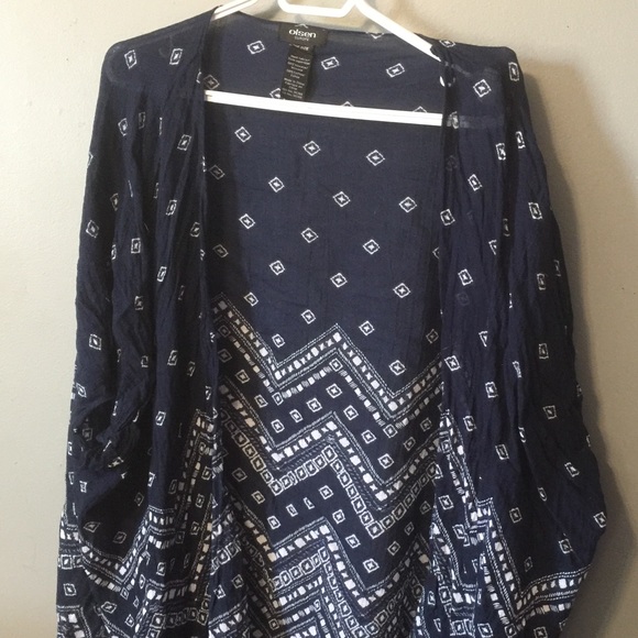 Olsen Other - Olsen Navy Kimono with white details